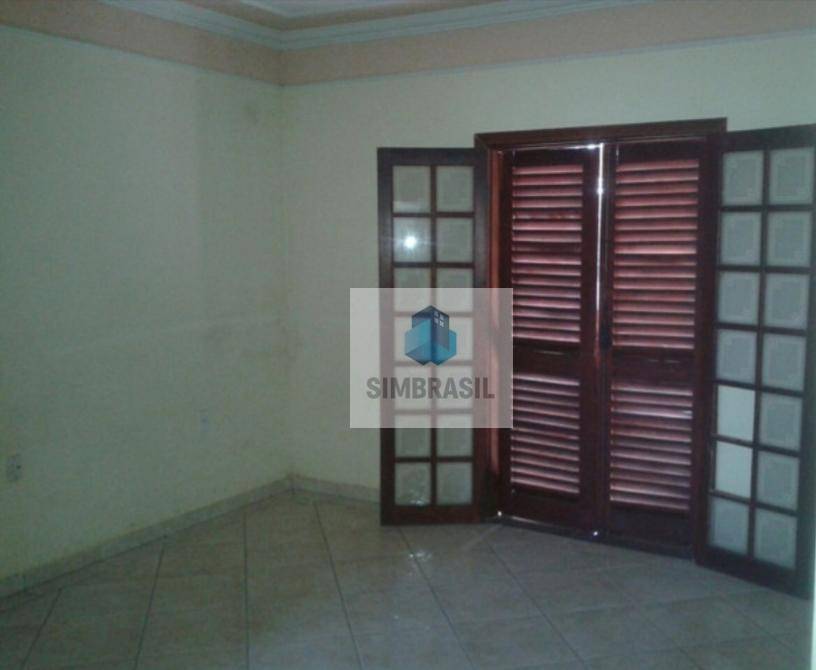 Casa à venda com 4 quartos, 220m² - Foto 11