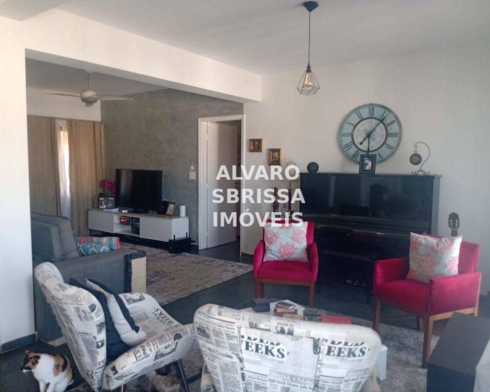 Apartamento à venda com 3 quartos, 257m² - Foto 2