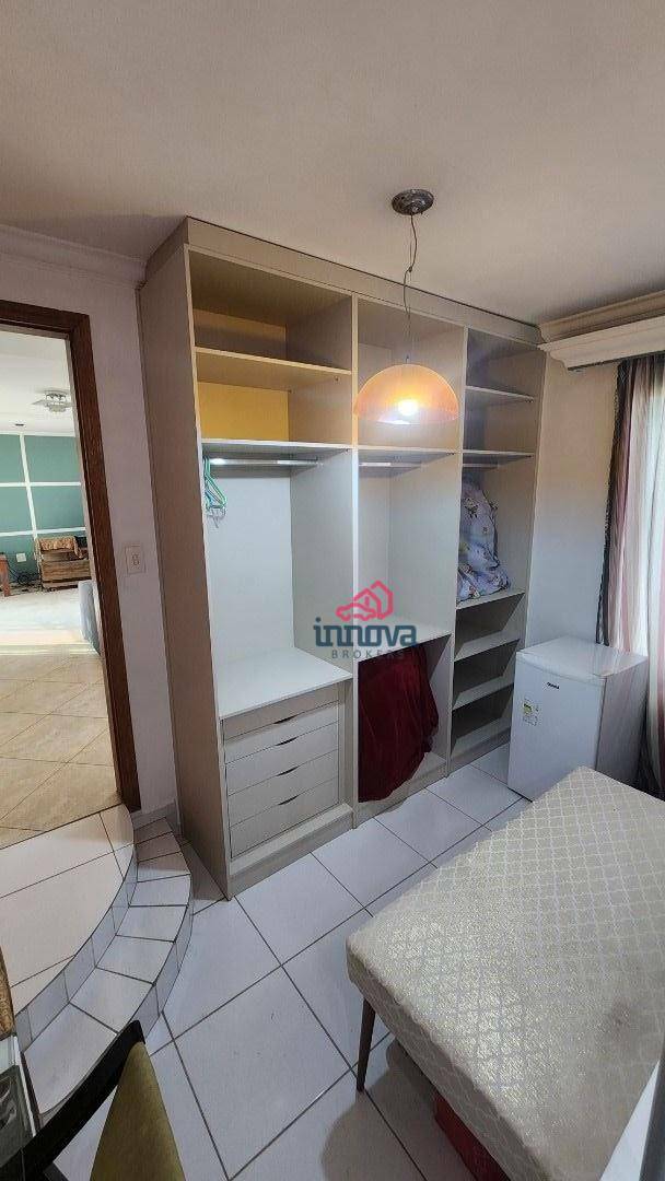 Casa à venda com 5 quartos, 326m² - Foto 6