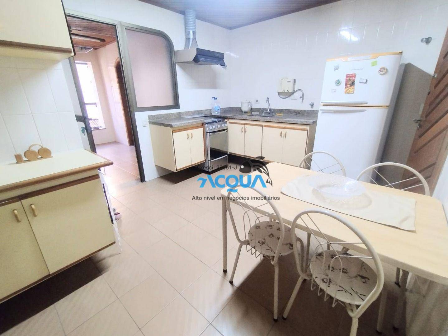 Apartamento à venda com 3 quartos, 173m² - Foto 3