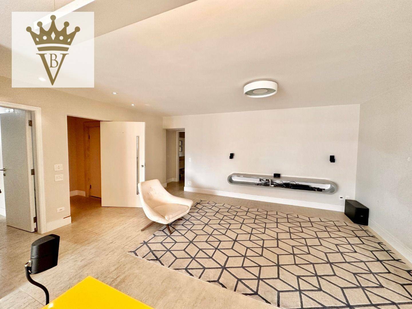 Apartamento à venda com 2 quartos, 150m² - Foto 3