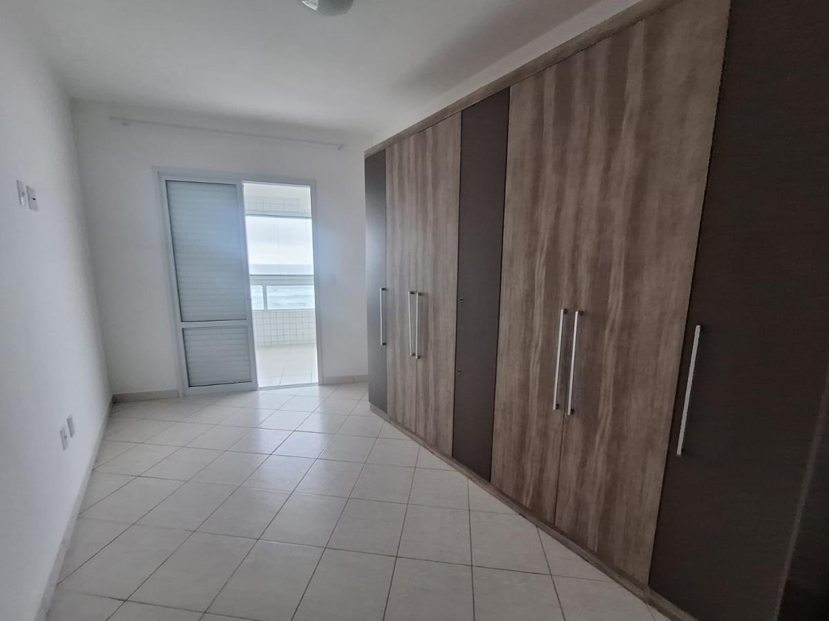 Apartamento para alugar com 2 quartos, 97m² - Foto 15