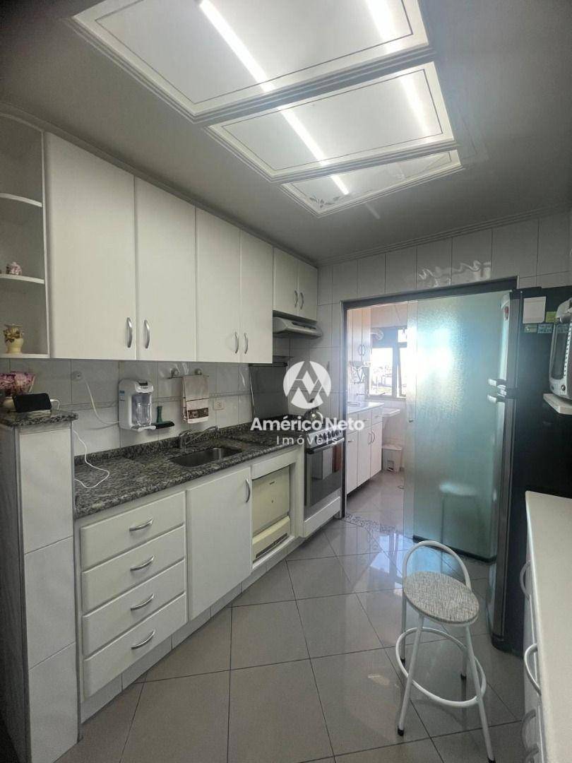 Apartamento para alugar com 3 quartos, 104m² - Foto 6