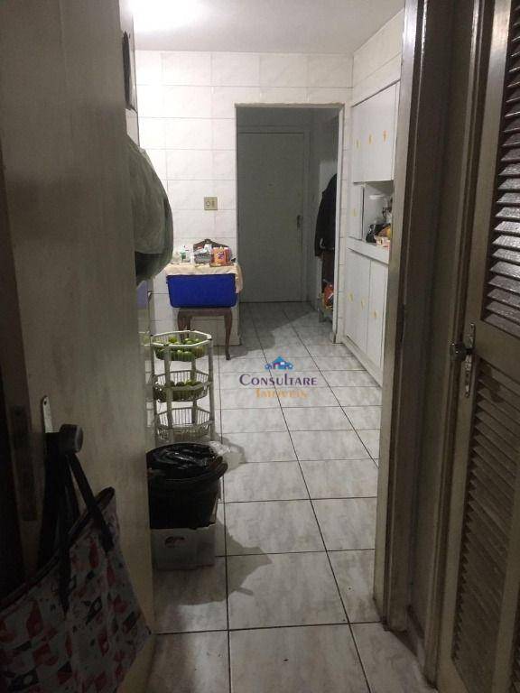 Apartamento à venda com 3 quartos, 175m² - Foto 24