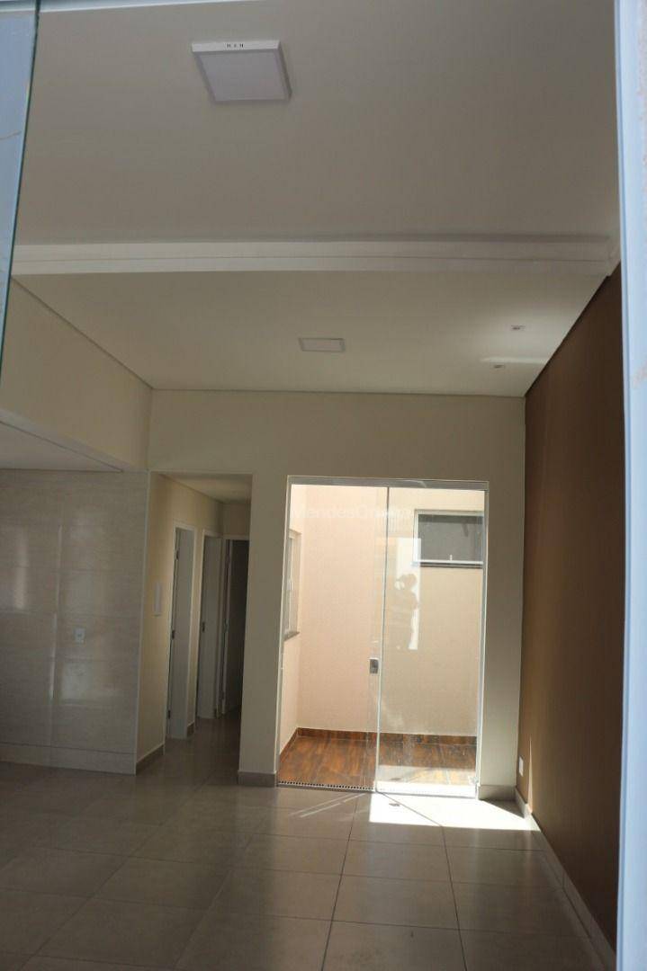 Casa à venda com 2 quartos, 82m² - Foto 13