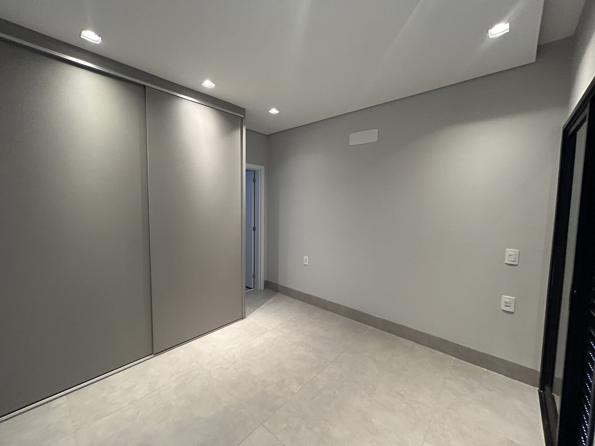 Casa à venda com 3 quartos, 220m² - Foto 7