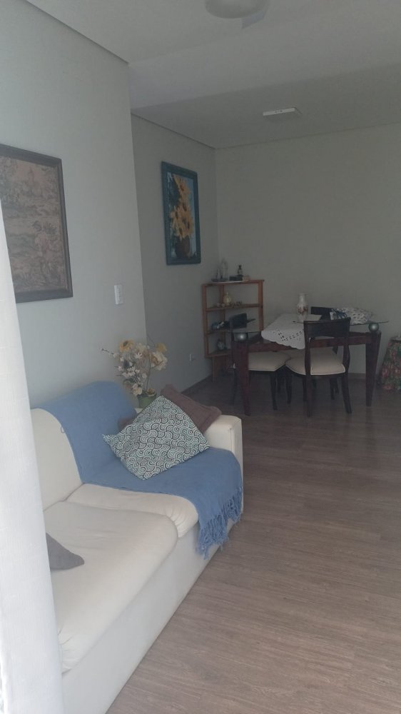 Apartamento à venda com 3 quartos, 81m² - Foto 2