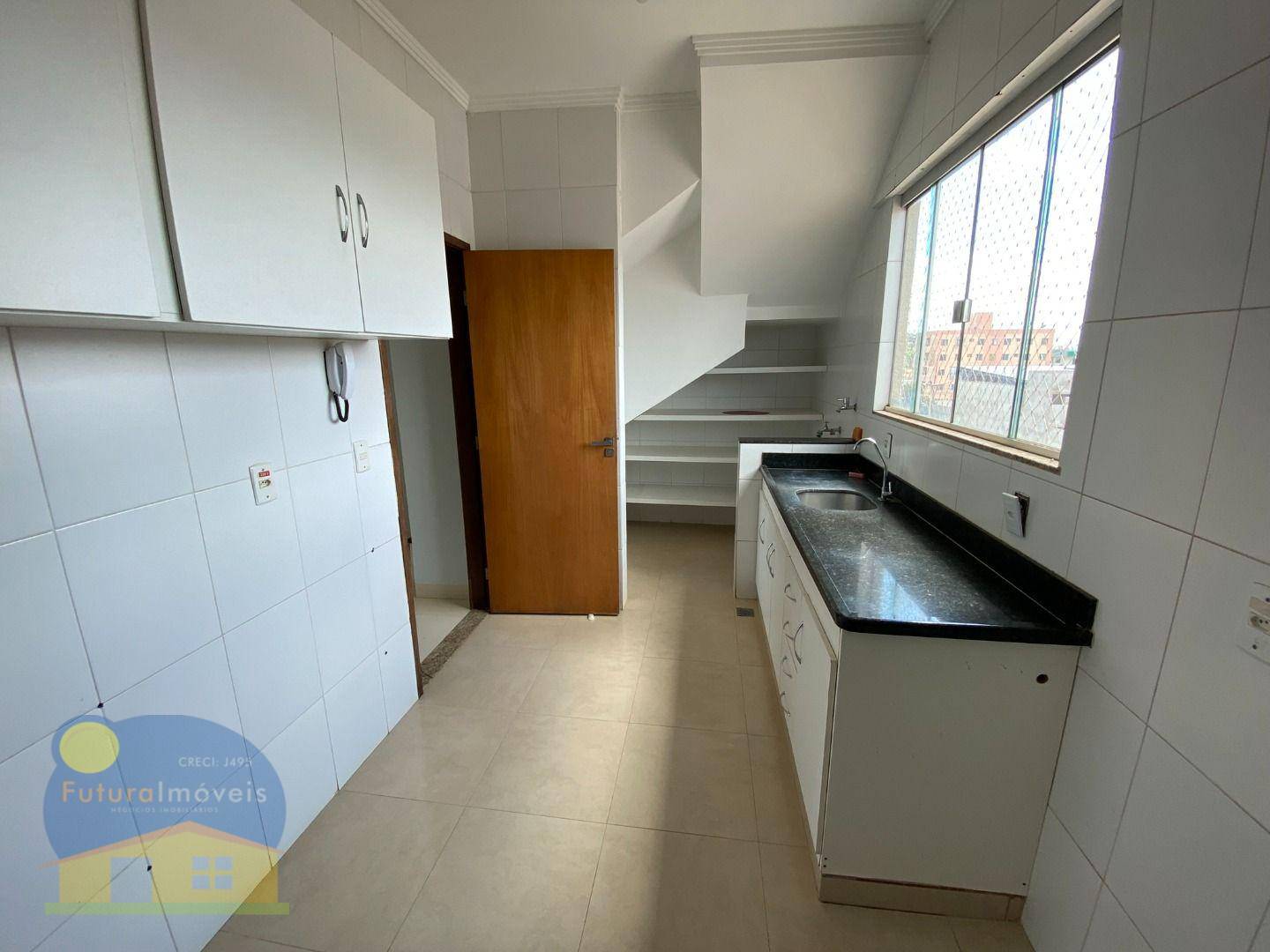 Apartamento para alugar com 4 quartos, 184m² - Foto 8