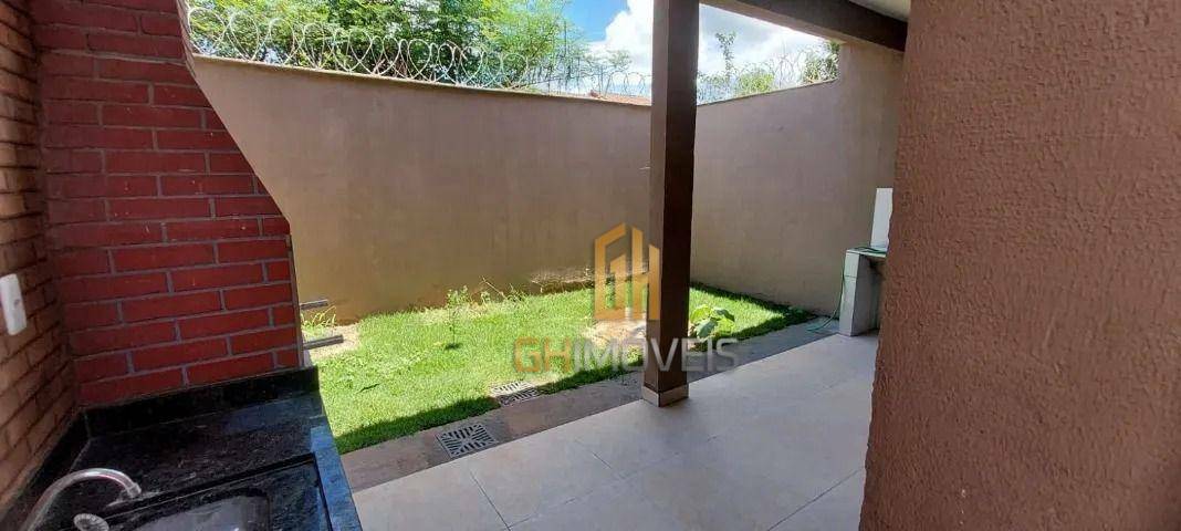 Casa à venda com 3 quartos, 100m² - Foto 13