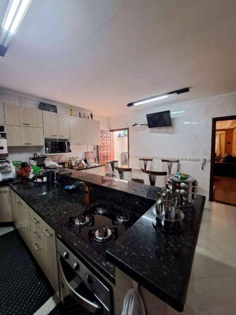 Sobrado à venda com 3 quartos, 245m² - Foto 8