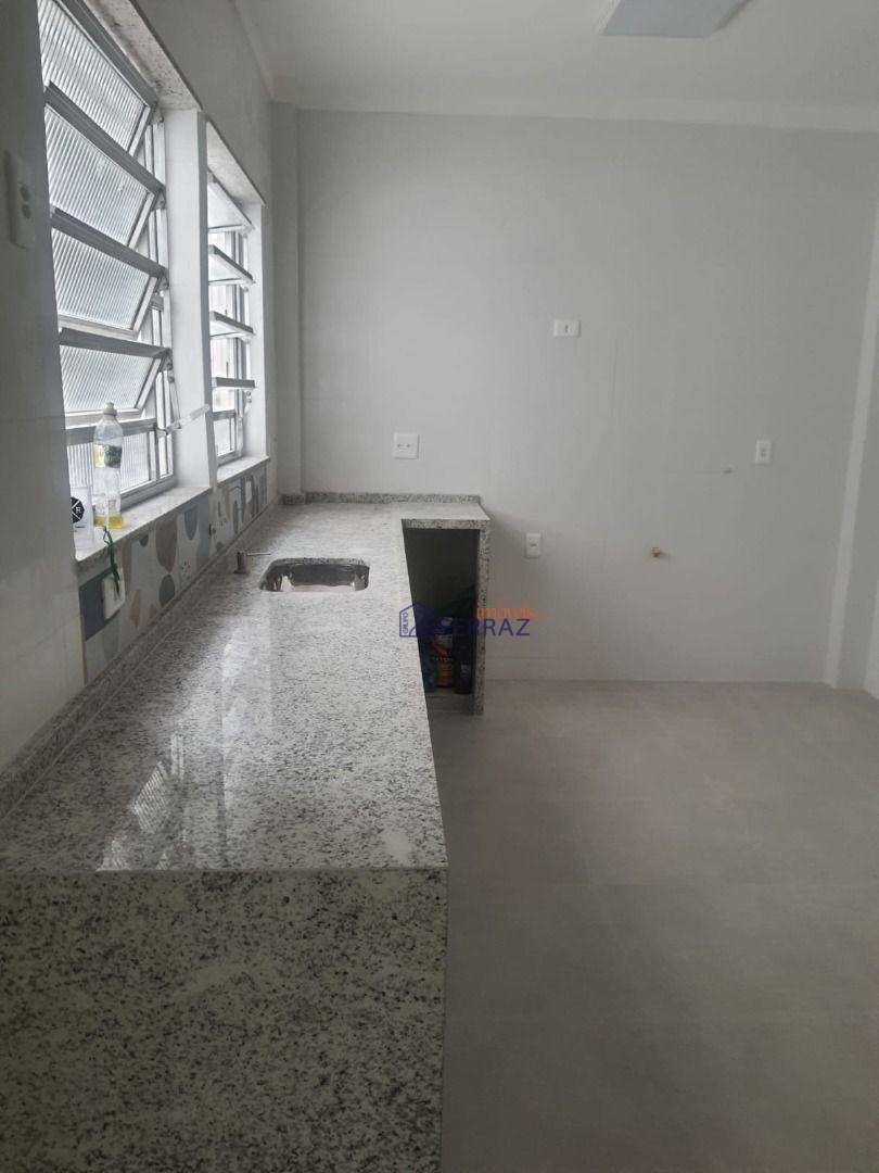 Apartamento à venda com 3 quartos, 140m² - Foto 12