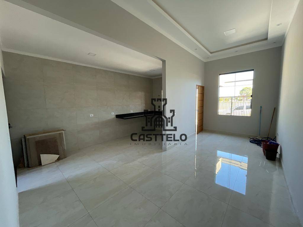 Casa à venda com 3 quartos, 84m² - Foto 3