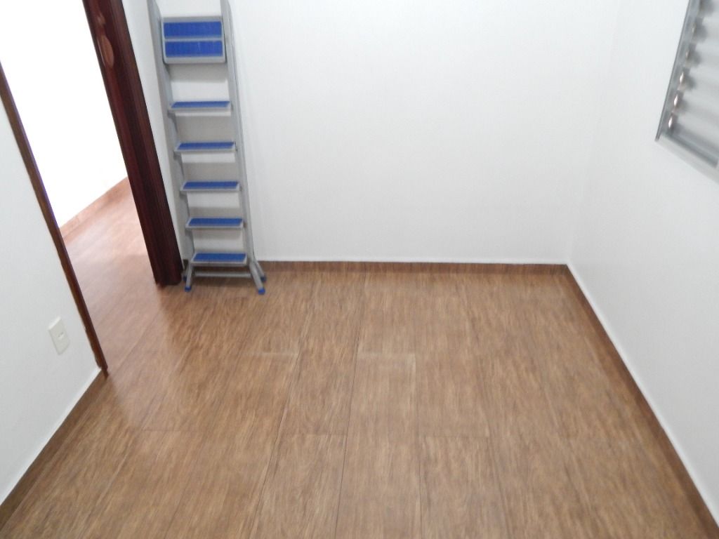 Sobrado à venda com 3 quartos, 200m² - Foto 24