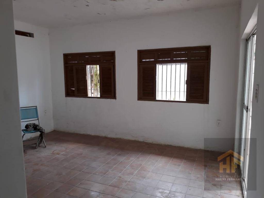 Casa à venda com 3 quartos, 228m² - Foto 10