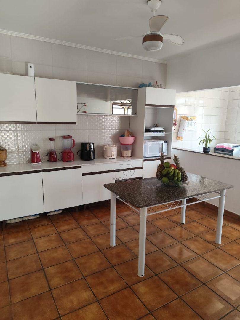 Casa à venda com 2 quartos, 97m² - Foto 4
