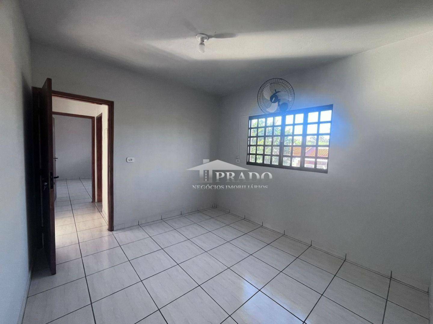 Casa para alugar com 2 quartos, 73m² - Foto 11