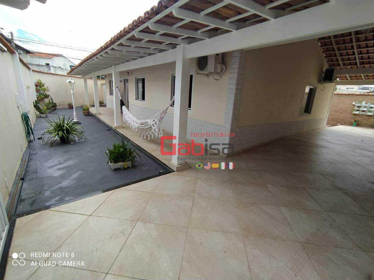 Casa à venda com 3 quartos, 159m² - Foto 1