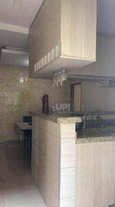 Casa à venda com 2 quartos, 150m² - Foto 11
