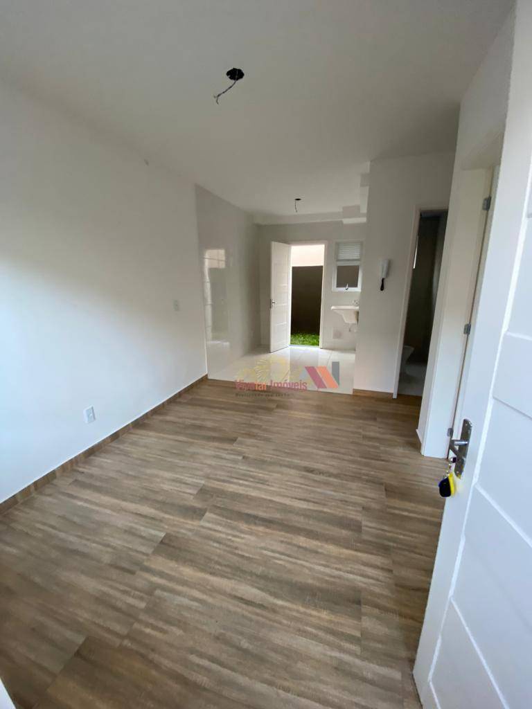 Apartamento à venda com 2 quartos, 47m² - Foto 2