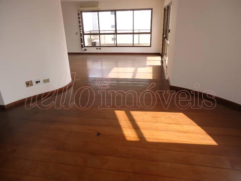 Apartamento para alugar com 3 quartos, 310m² - Foto 2