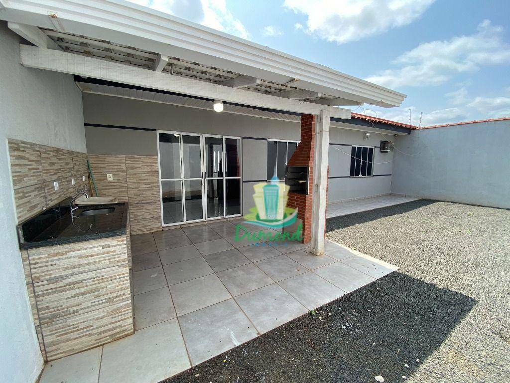 Casa para alugar com 3 quartos, 75m² - Foto 25