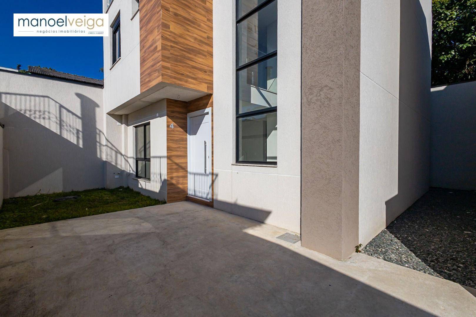 Sobrado à venda com 4 quartos, 130m² - Foto 1
