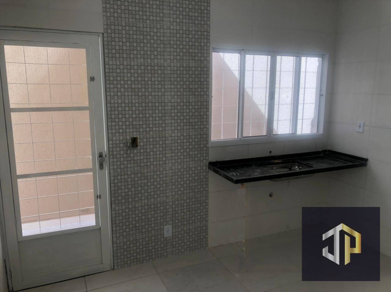 Casa à venda com 2 quartos, 69m² - Foto 14