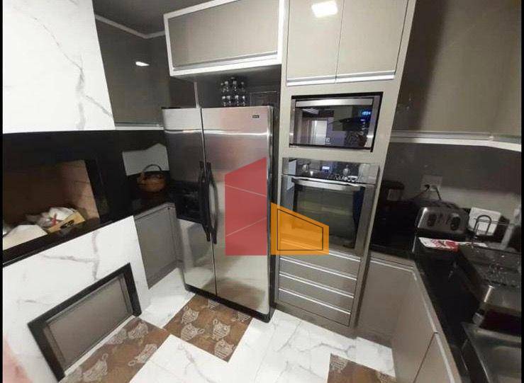 Apartamento à venda com 3 quartos, 224m² - Foto 3