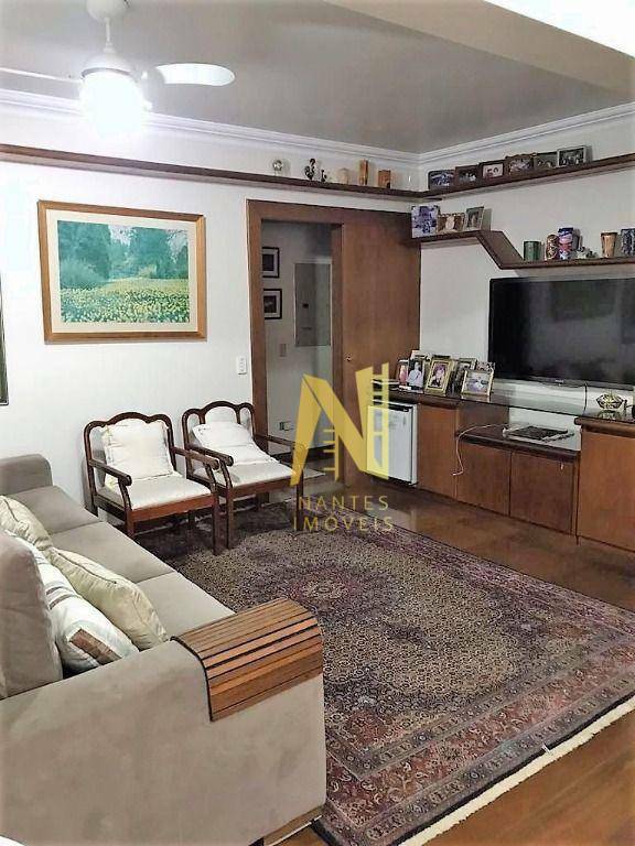 Apartamento à venda com 3 quartos, 226m² - Foto 5