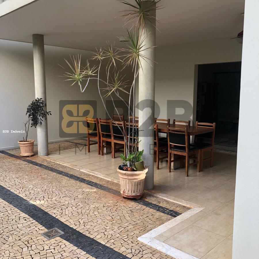 Casa à venda com 3 quartos, 270m² - Foto 19