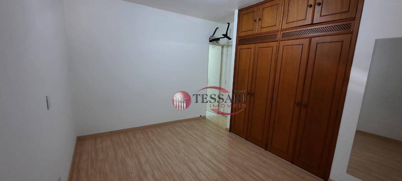 Apartamento à venda com 4 quartos, 150m² - Foto 15