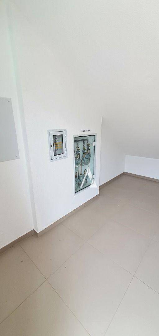 Apartamento à venda com 2 quartos, 61m² - Foto 4