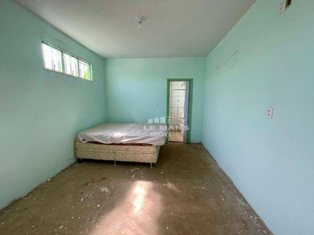 Chácara à venda com 3 quartos, 196m² - Foto 15