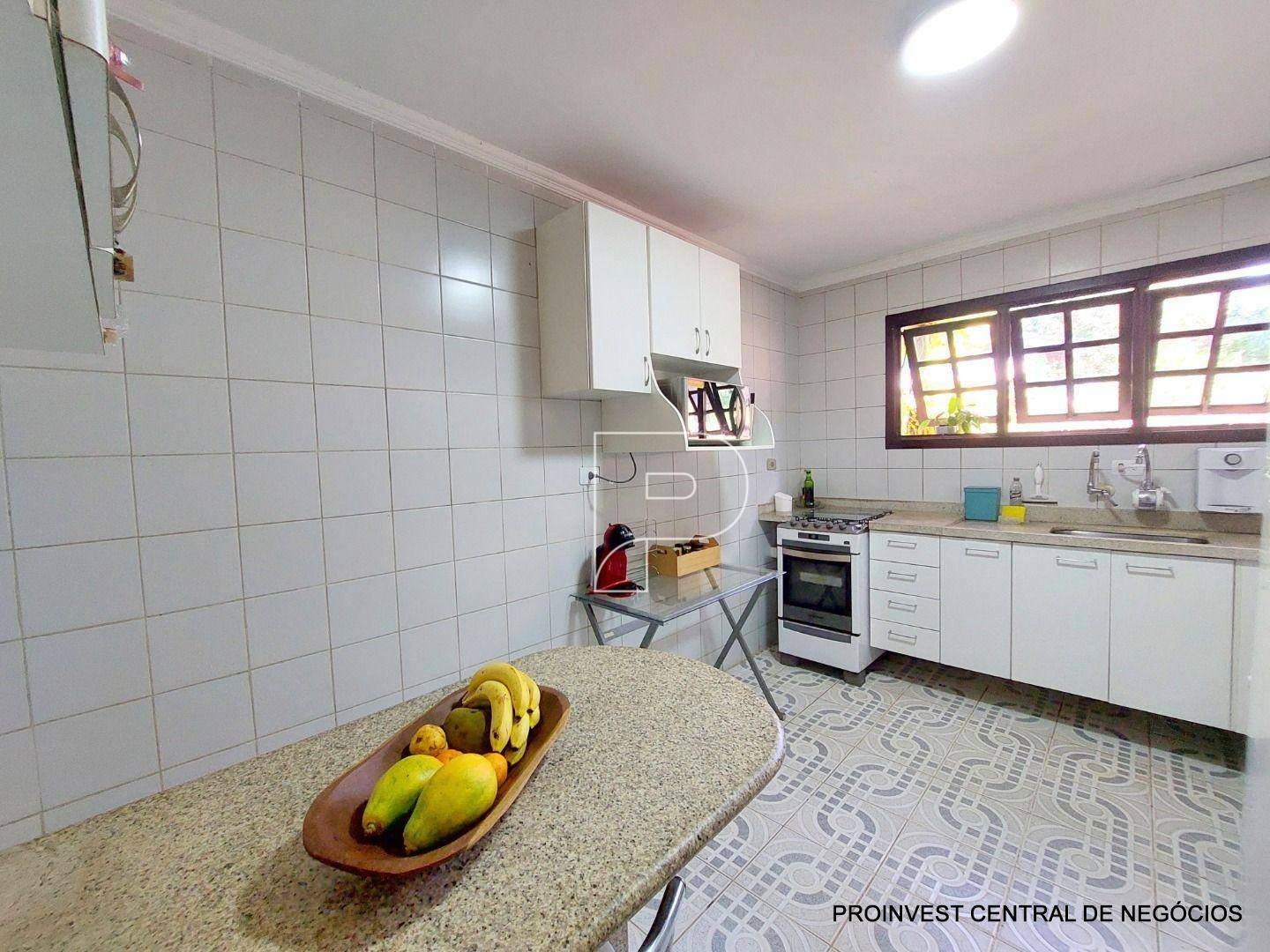 Casa de Condomínio à venda com 3 quartos, 390m² - Foto 6