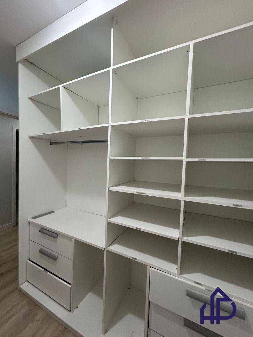 Apartamento para alugar com 2 quartos, 69m² - Foto 11
