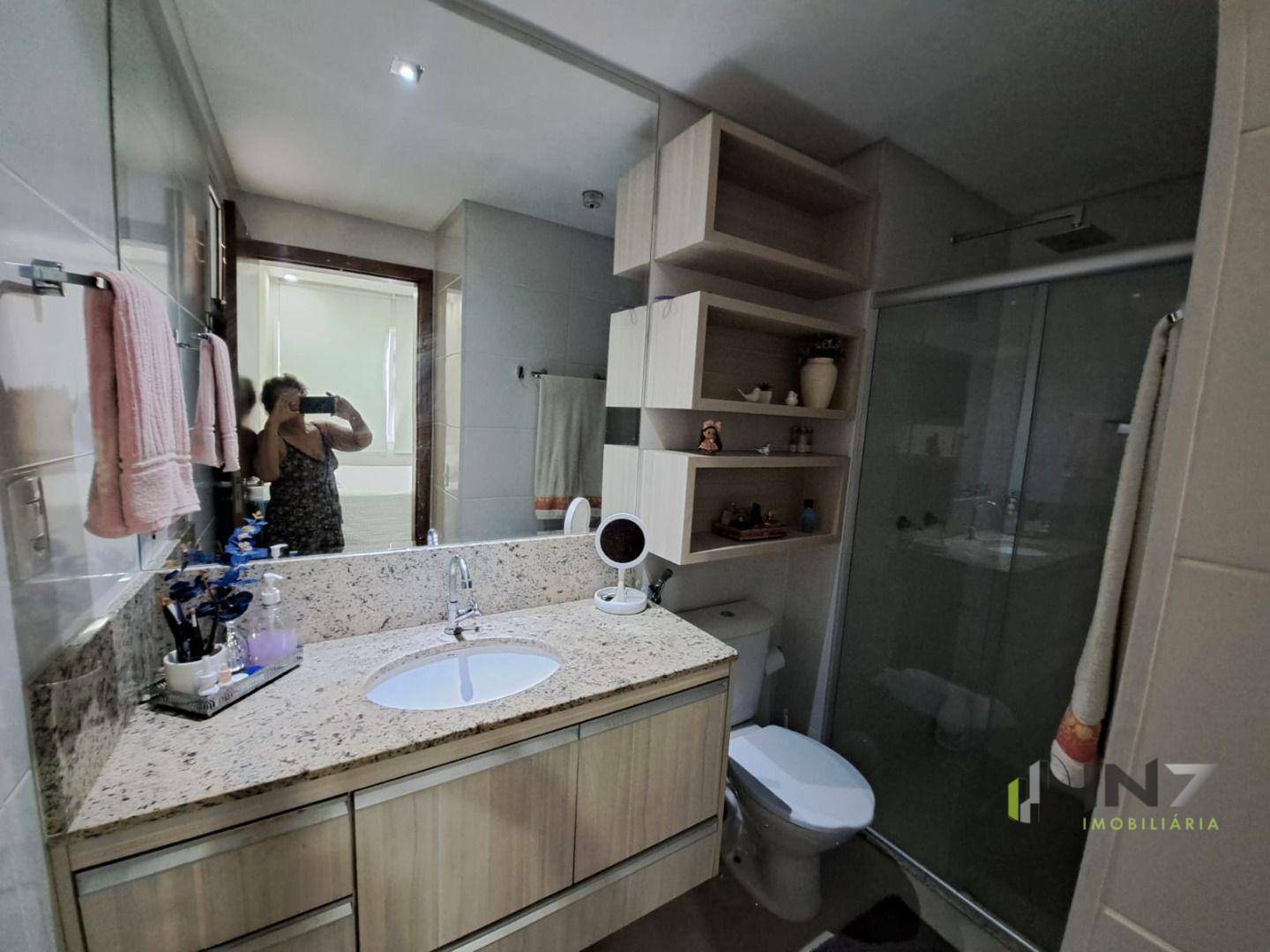 Apartamento à venda com 2 quartos, 60m² - Foto 2