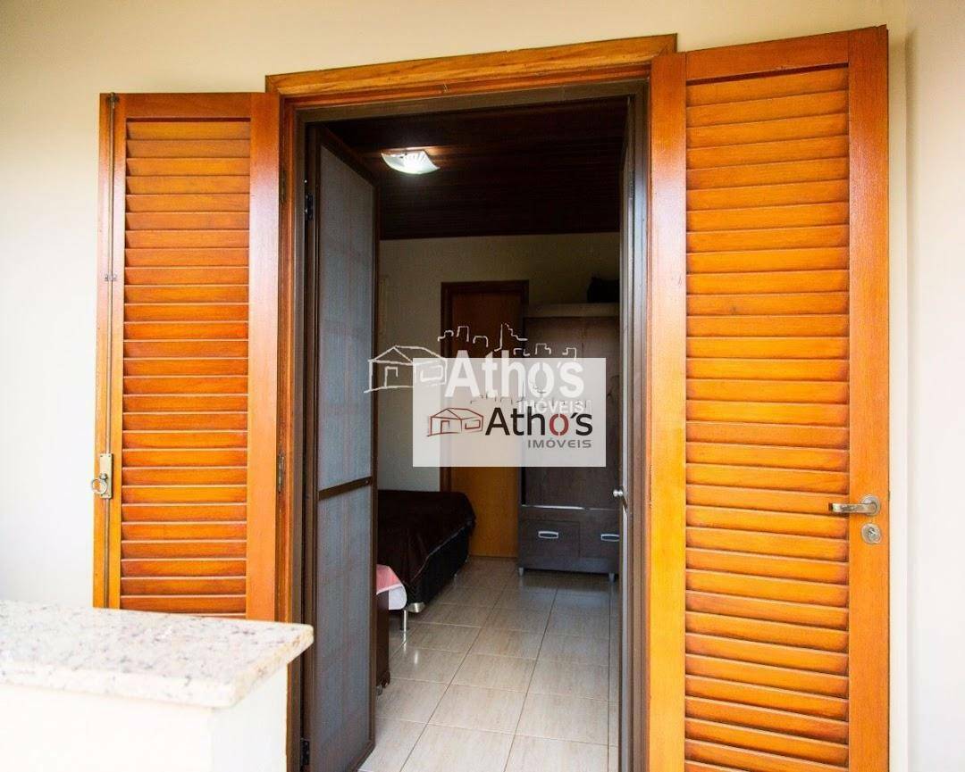 Chácara à venda com 5 quartos, 368m² - Foto 47