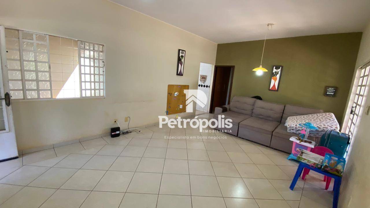 Casa à venda com 3 quartos, 207m² - Foto 5