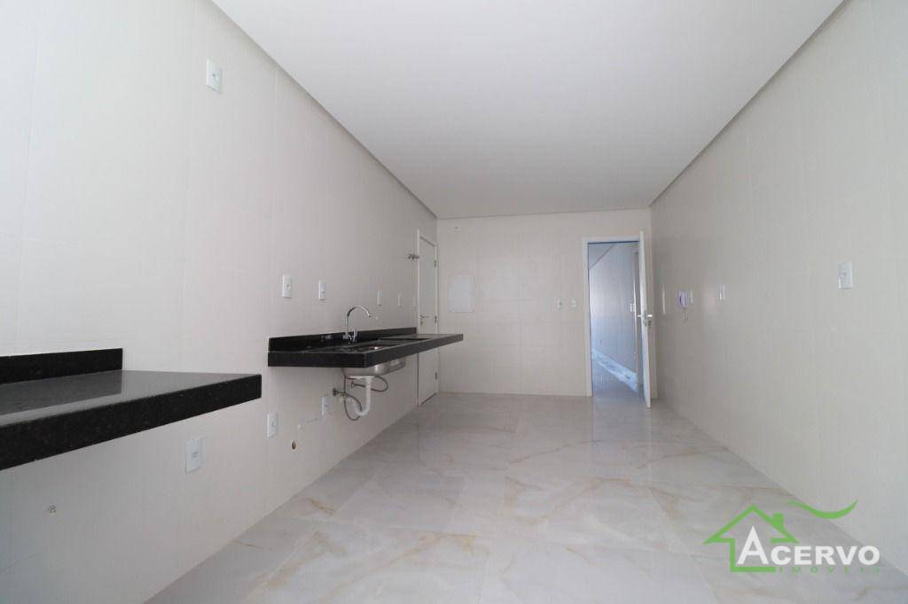 Apartamento à venda com 4 quartos, 190m² - Foto 5