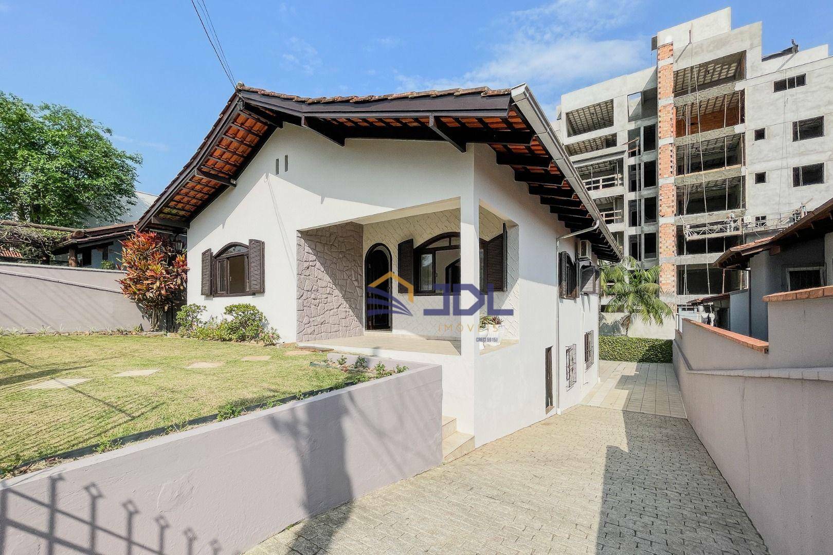 Casa à venda com 3 quartos, 167m² - Foto 3