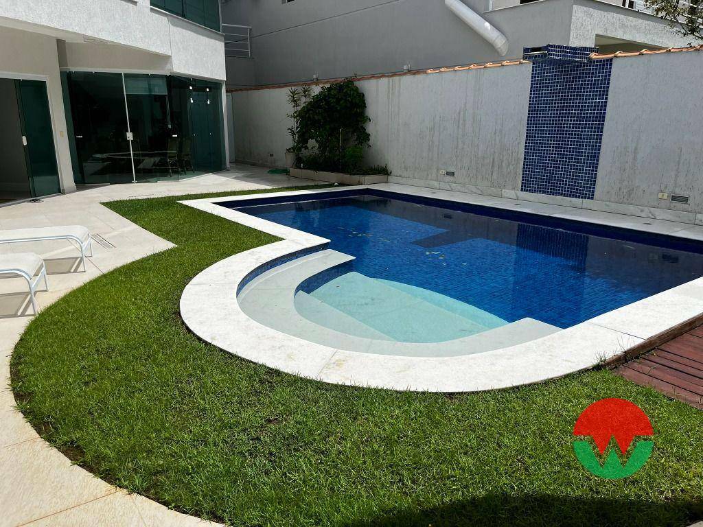 Casa de Condomínio à venda com 4 quartos, 300m² - Foto 2