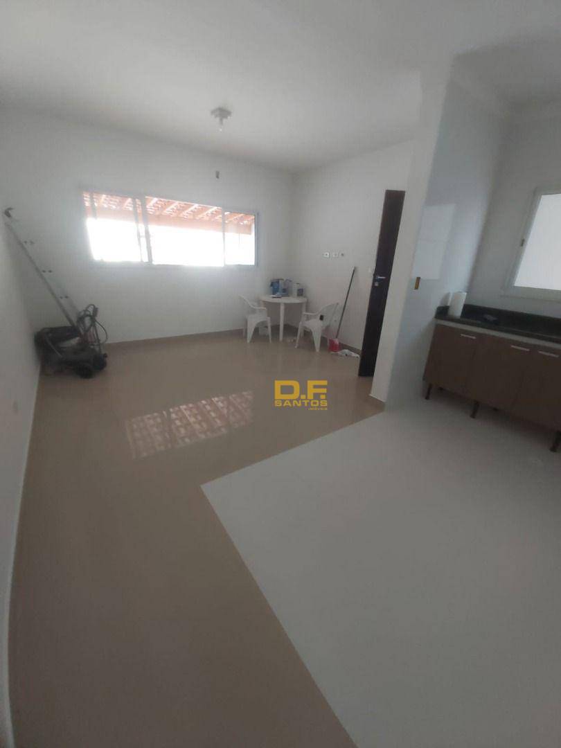 Casa à venda com 3 quartos, 118m² - Foto 2