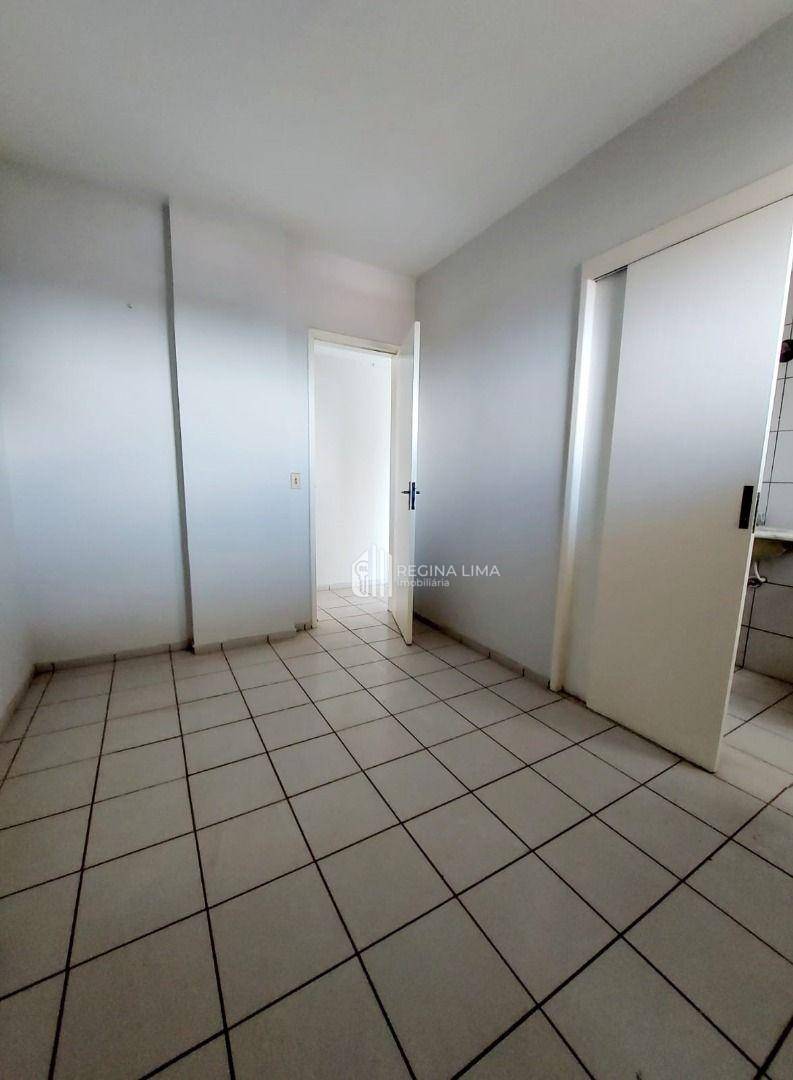 Apartamento à venda com 2 quartos, 75m² - Foto 16