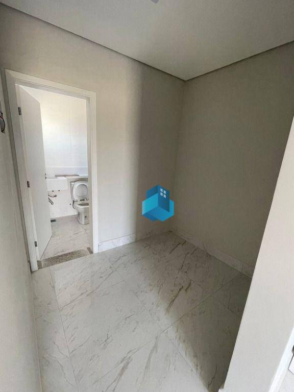 Casa à venda com 3 quartos, 200m² - Foto 10