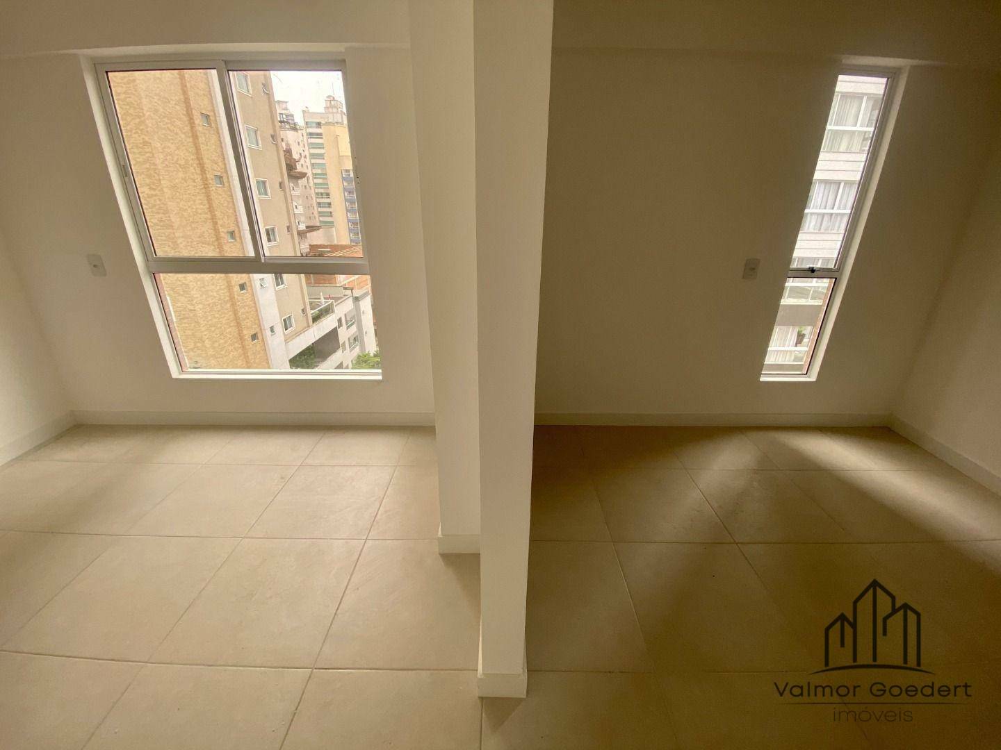 Apartamento para alugar com 3 quartos, 97m² - Foto 5