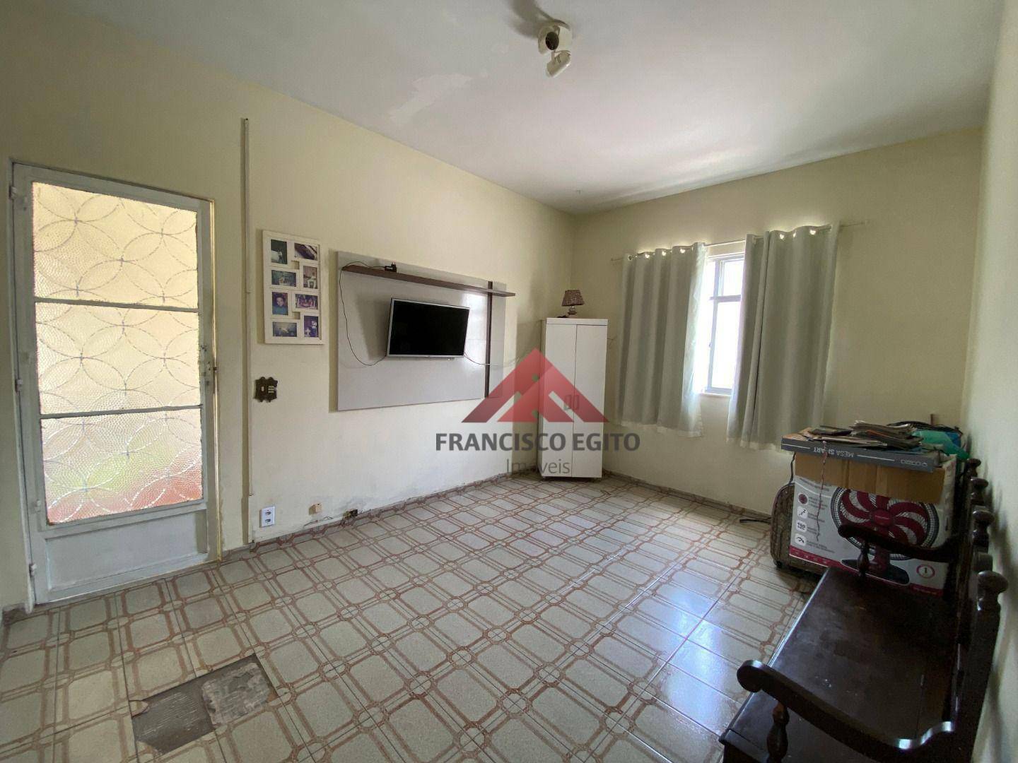 Casa à venda com 2 quartos, 300M2 - Foto 1