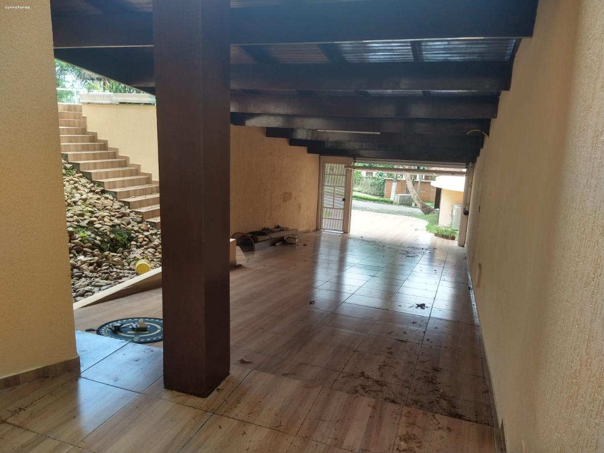 Casa de Condomínio à venda com 5 quartos, 580m² - Foto 3