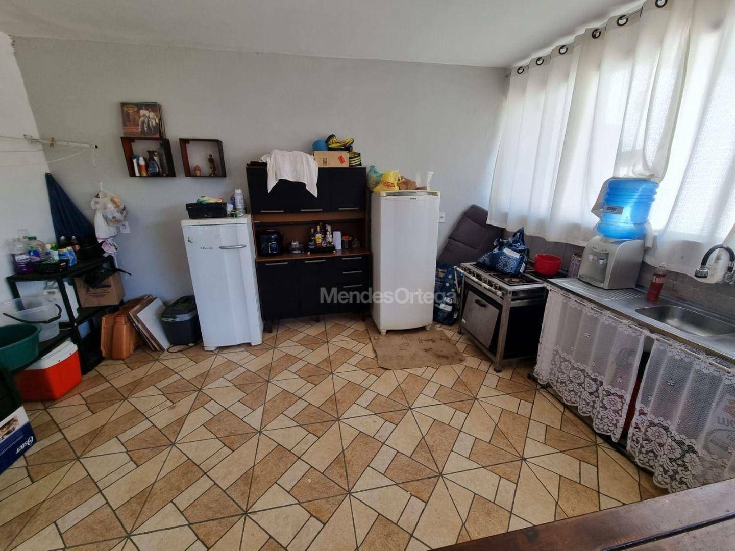 Chácara à venda com 2 quartos, 220m² - Foto 8