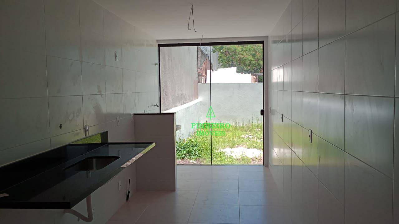 Casa à venda com 4 quartos, 152m² - Foto 9