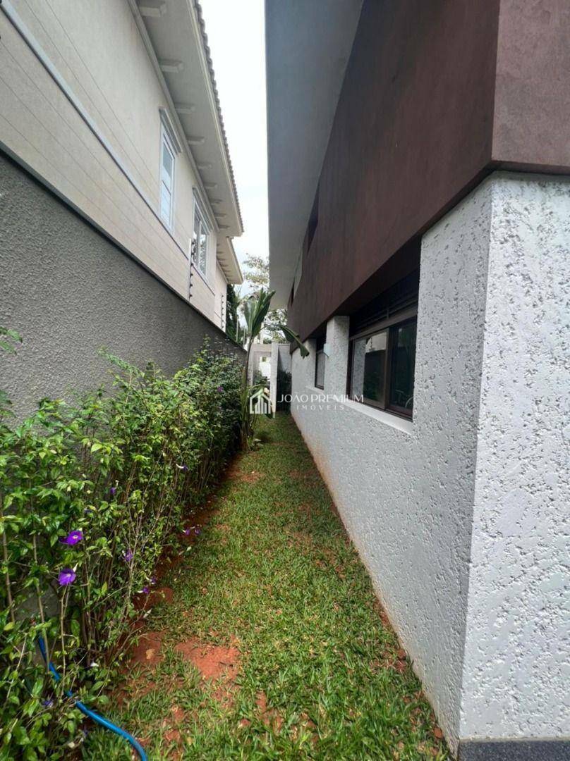 Sobrado à venda com 4 quartos, 377m² - Foto 35